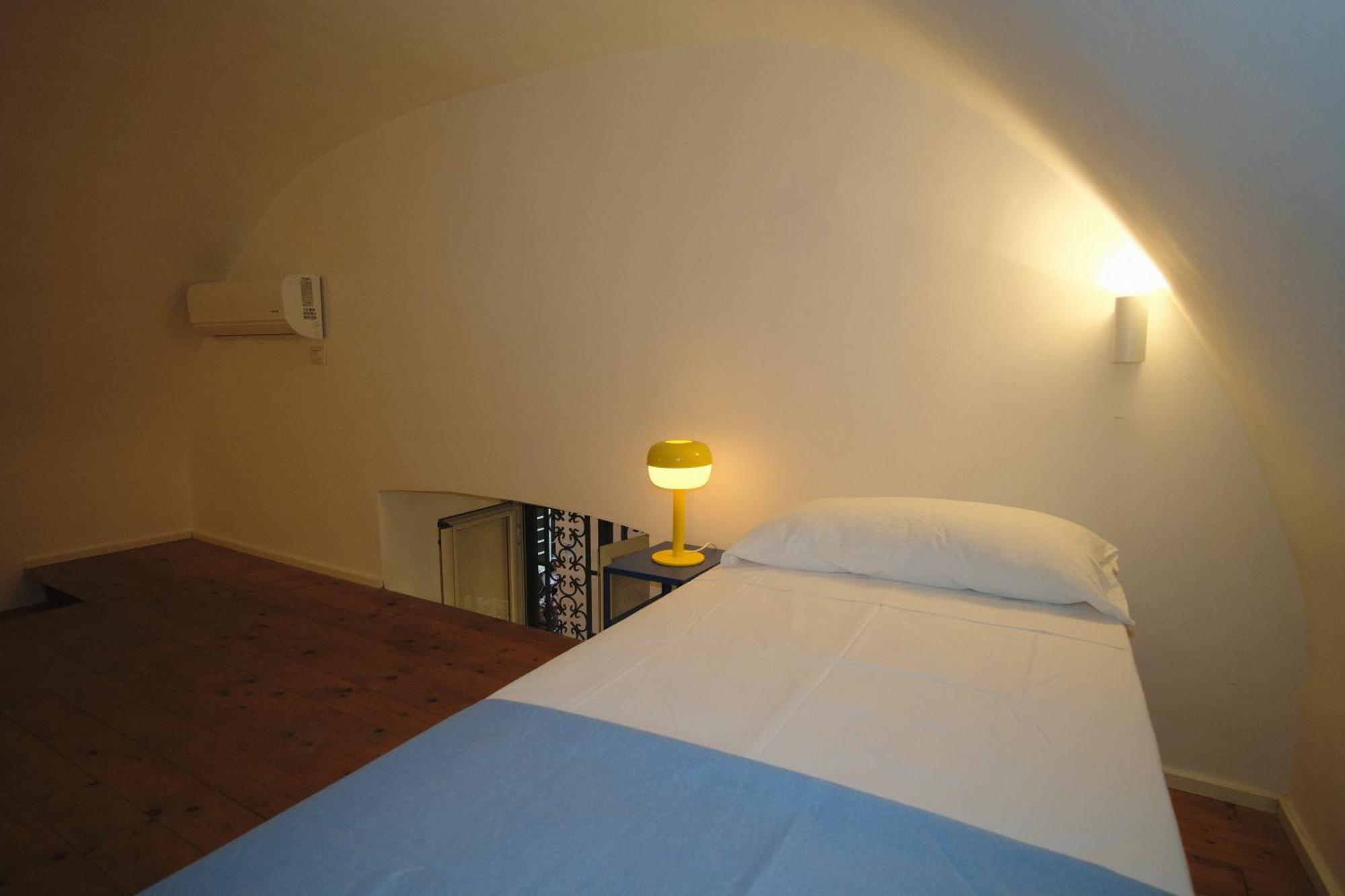 Vico Rooms เนเปิลส์ ภายนอก รูปภาพ